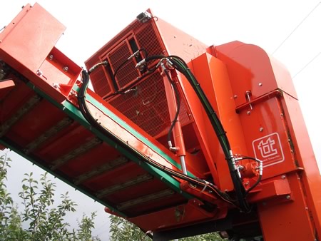 Centipede Apple Harvester